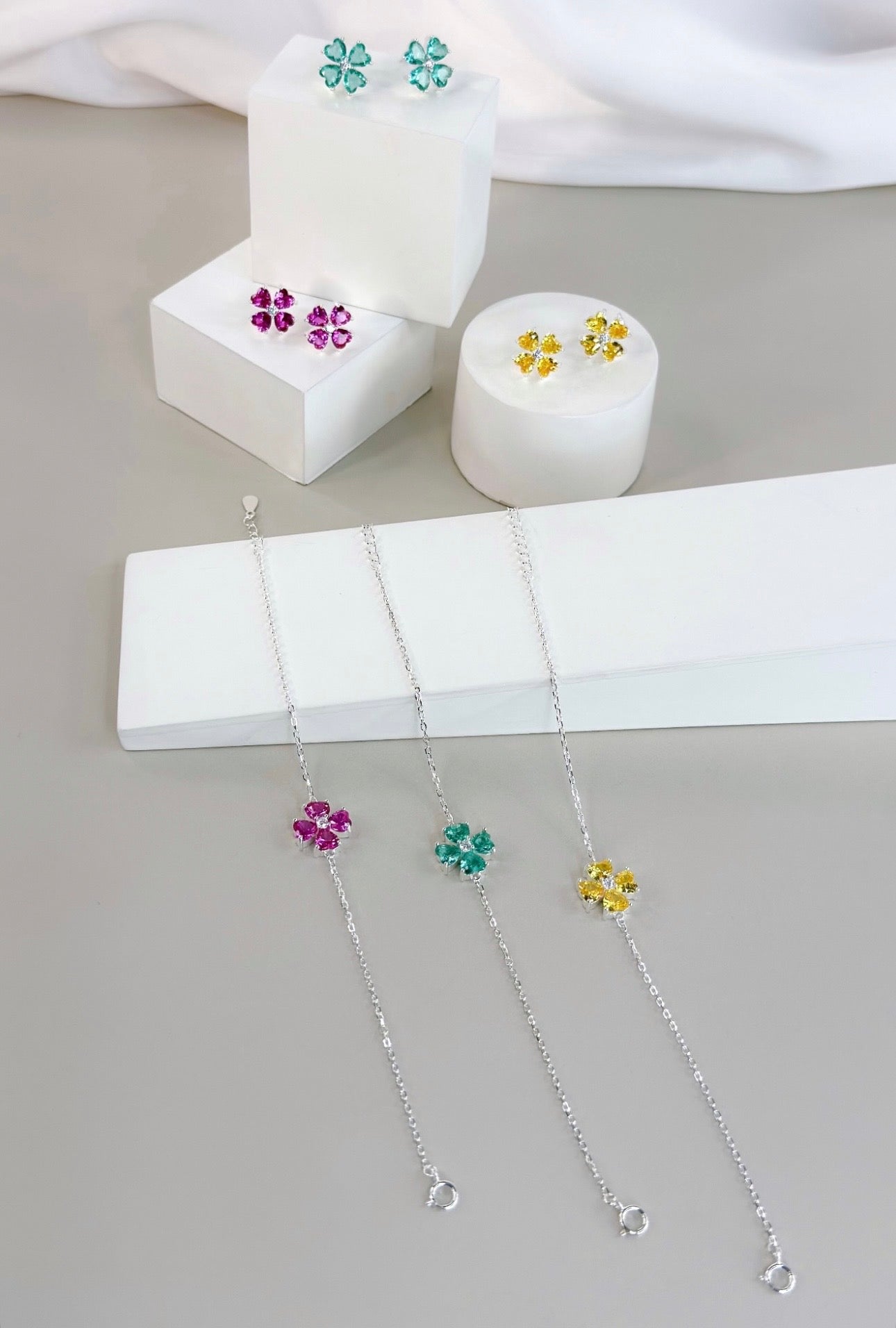 Conjunto e Pulseira Flor em Prata 925
