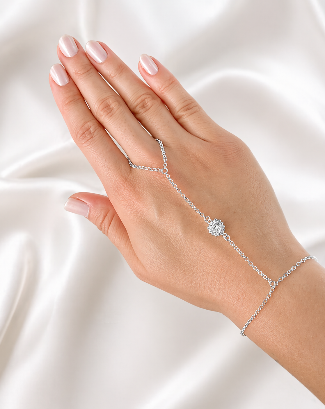 Pulseira Handchain Alexa em Prata 925