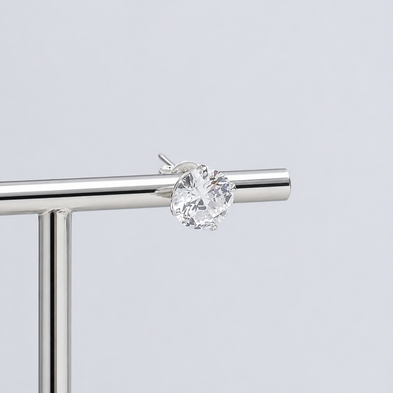 Brinco ponto de luz 8MM em Prata 925