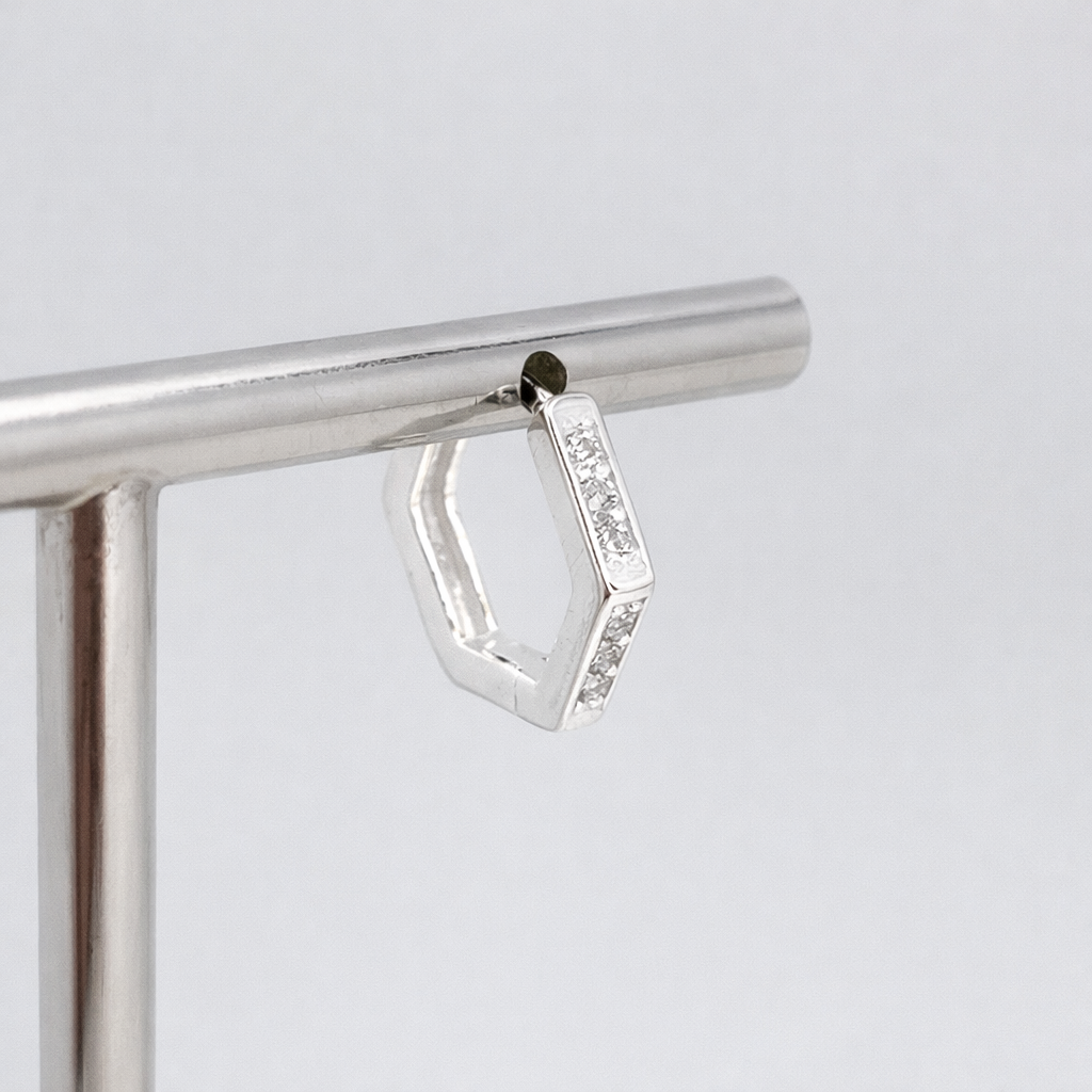 Brinco Argola Geométrica - detalhe
